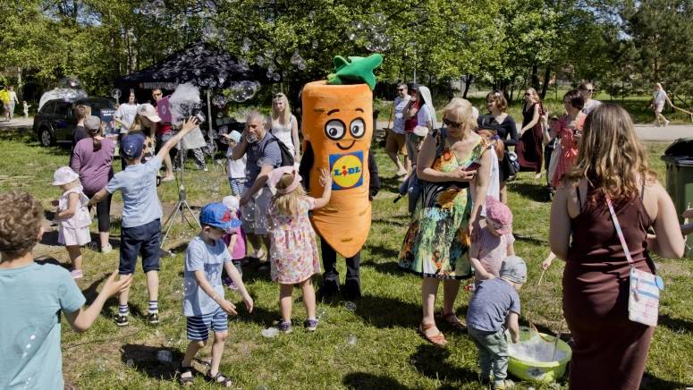 Lidl toetas 20. suurperepäeva Tallinna loomaaias